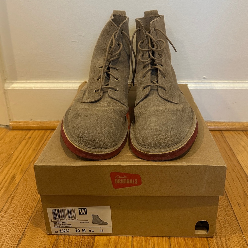 Clark’s Desert Mali taupe distressed men’s shoes